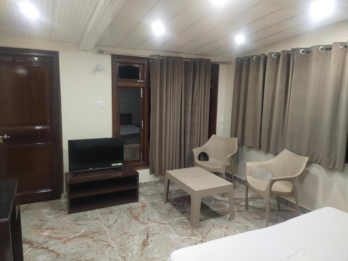 Dhanlaxmi Apartments Shimla Exterior foto
